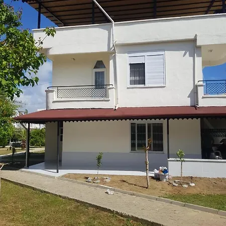 Villa Am Strand ヴィラ